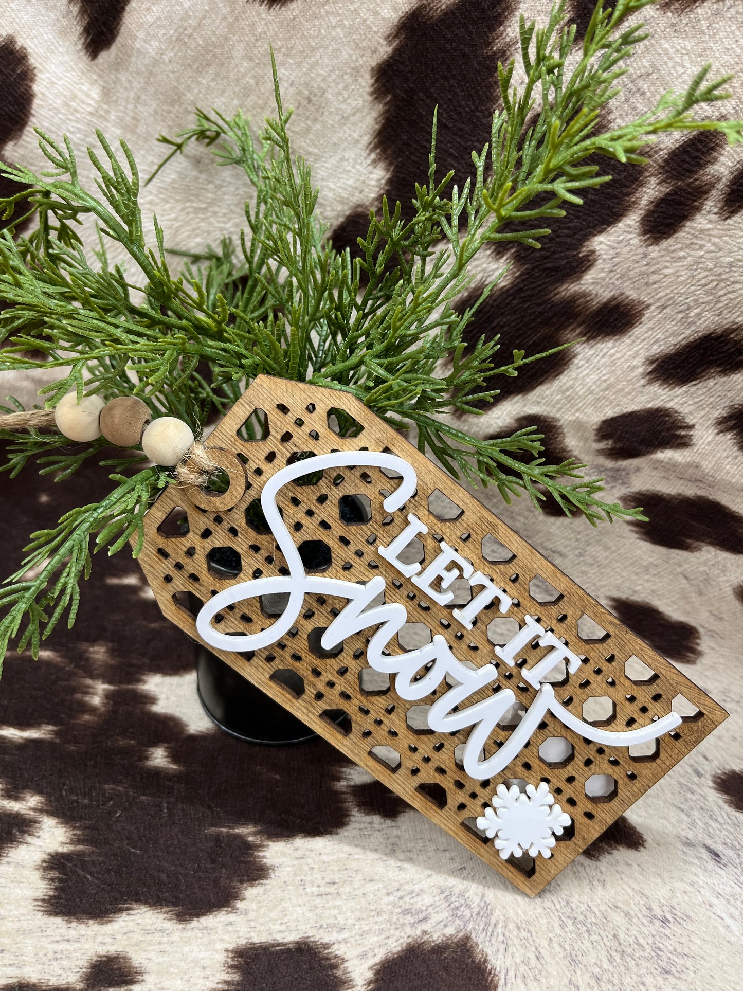 Let it Snow rattan tag
