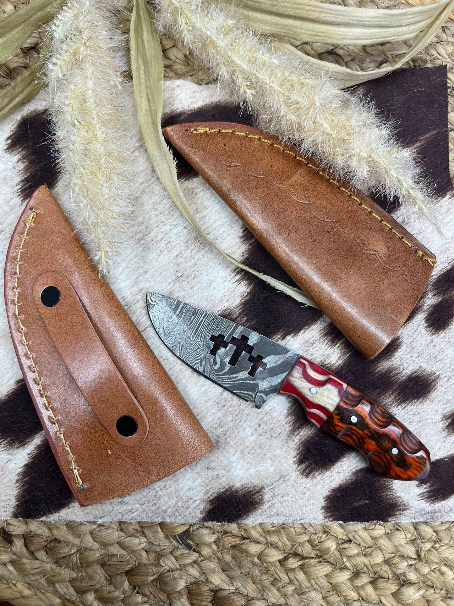 Small Knife with 3 crosses