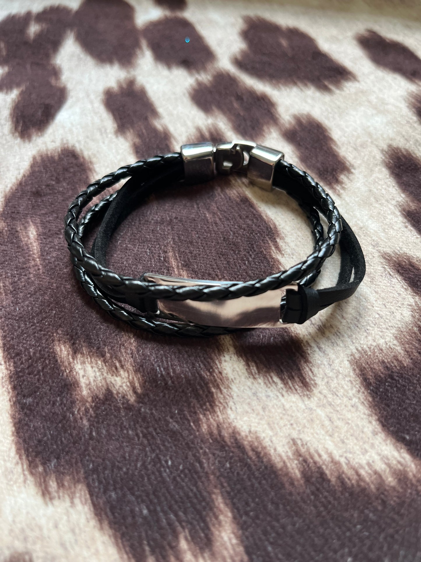 Men’s Twisted Leather Bracelet