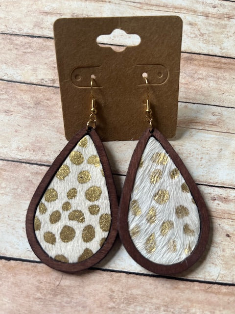 Cheetah Pattern Teardrop Earrings