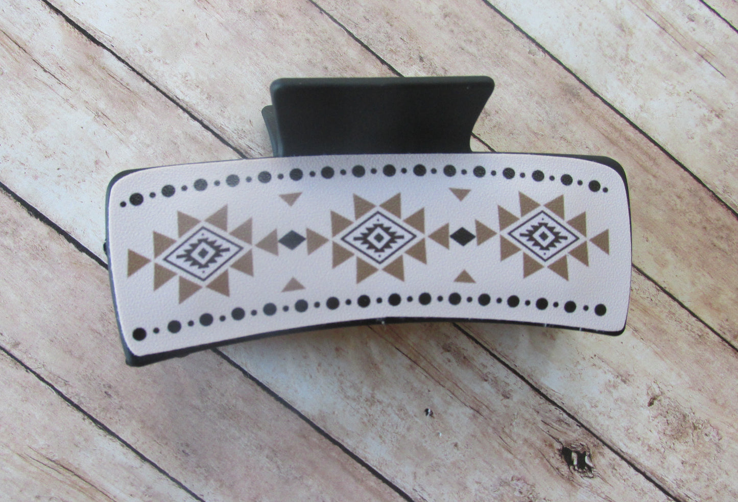 Cream/Brown Aztec Lg Claw Clip