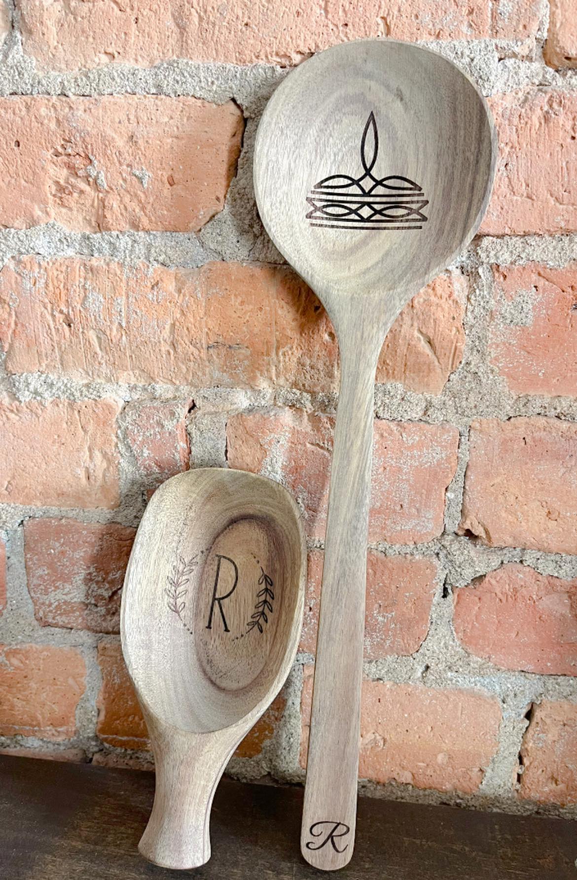 Wooden Spatula / Spoon Rest (boot stitch)